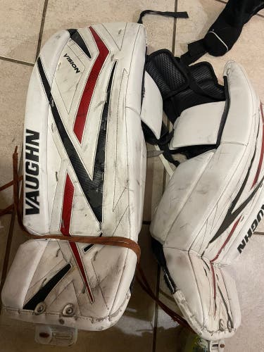 Used 29" Vaughn Vision 9200 Goalie Leg Pads