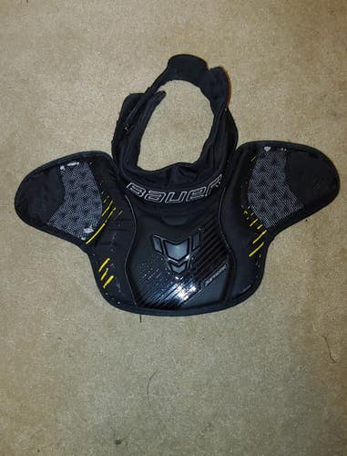 Used Bauer Supreme Goalie Neck Gaurd Senior