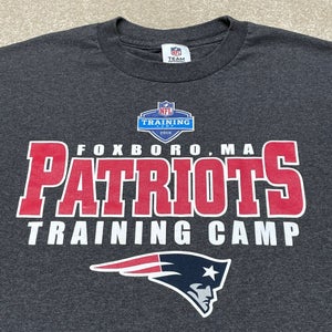 New England Patriots T Shirt Men XL Adult 2010 NFL Football Training Camp Brady