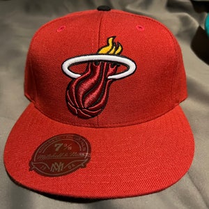 Miami Heat 7 3/8 Mitchel & Ness fitted