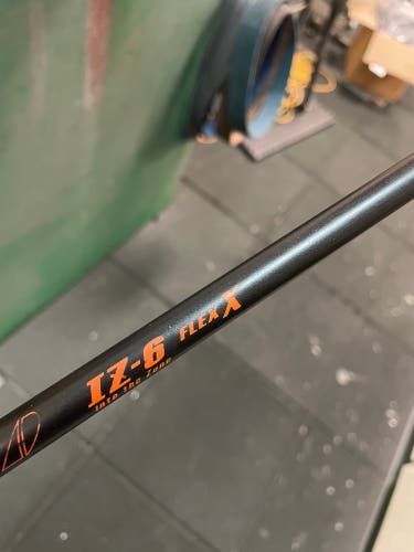 Graphite Design IZ 6-x (3wood Length) Men's  Extra Stiff Flex Graphite Shaft Shaft