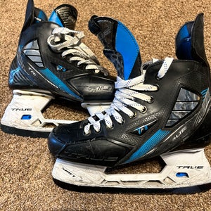 Senior Used True TF9 Hockey Skates Wide Width Size 7