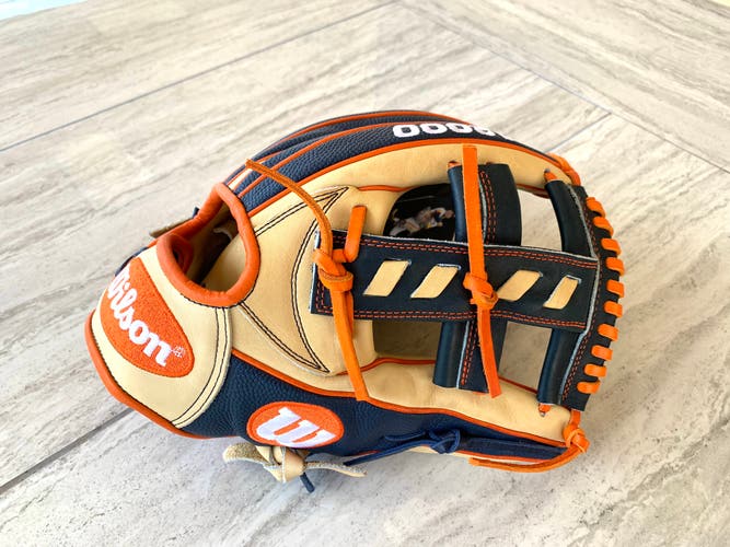 New Infield 11.5" A2000 Baseball Glove