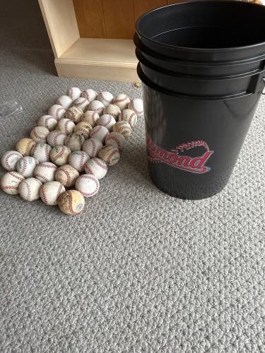Diamond Baseballs (x39)