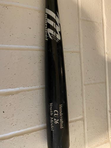Used Marucci (-8) 22 oz 30" CU26 Bat