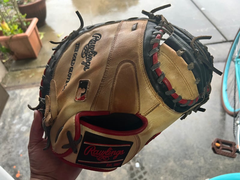 Right Hand Throw 33" Heart of the Hide Catchers Mitt
