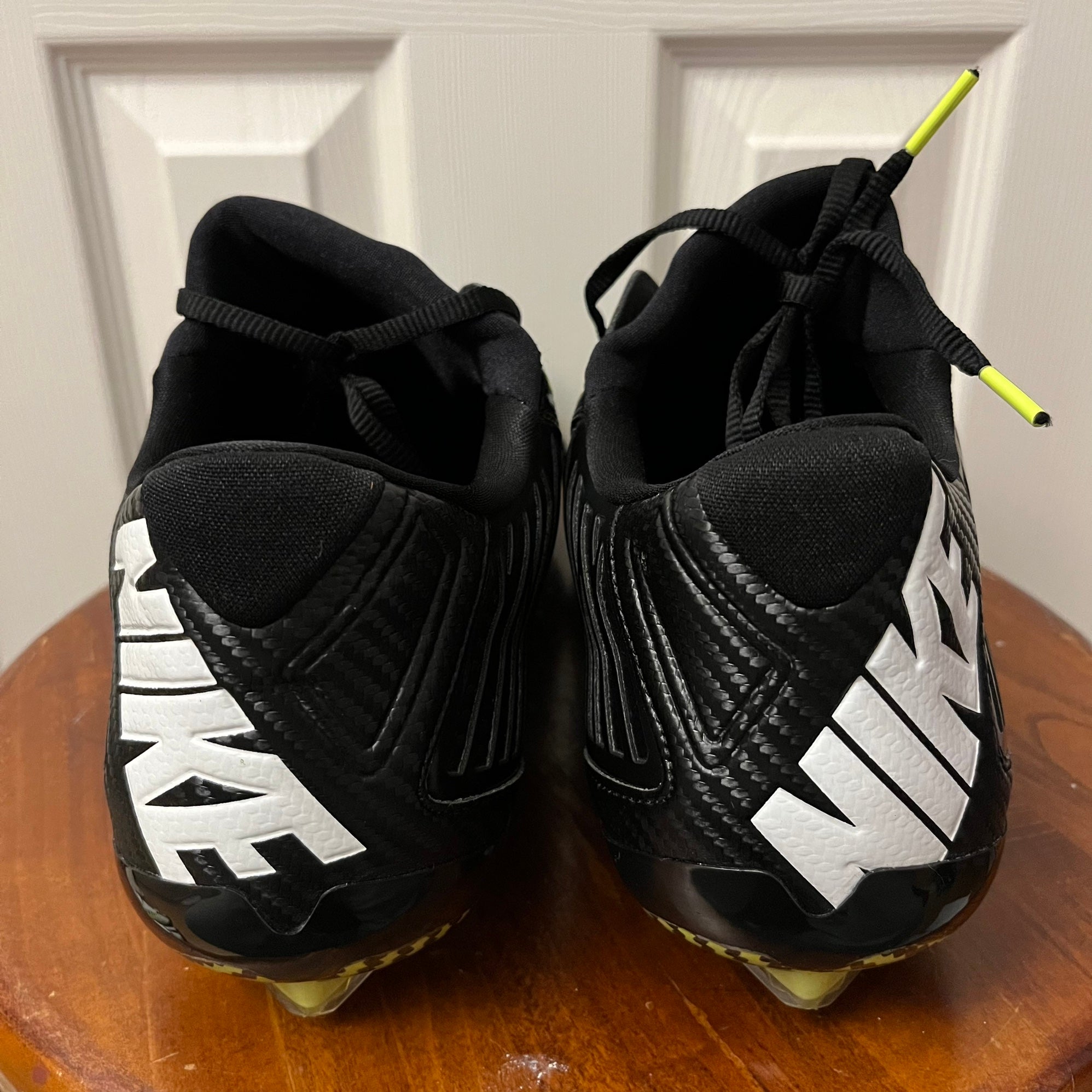 Nike Vapor Carbon Elite 2014 TD Football Cleats Men Size 16 #631425-011  Black for Sale in Conroe, TX - OfferUp