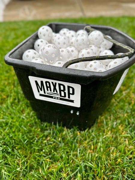 Max BP Pro Pitching Machine with accessories