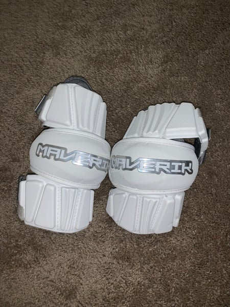 New Maverick Max elbow pads - Size Large