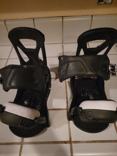 Used Men's Medium Burton custom Snowboard Bindings