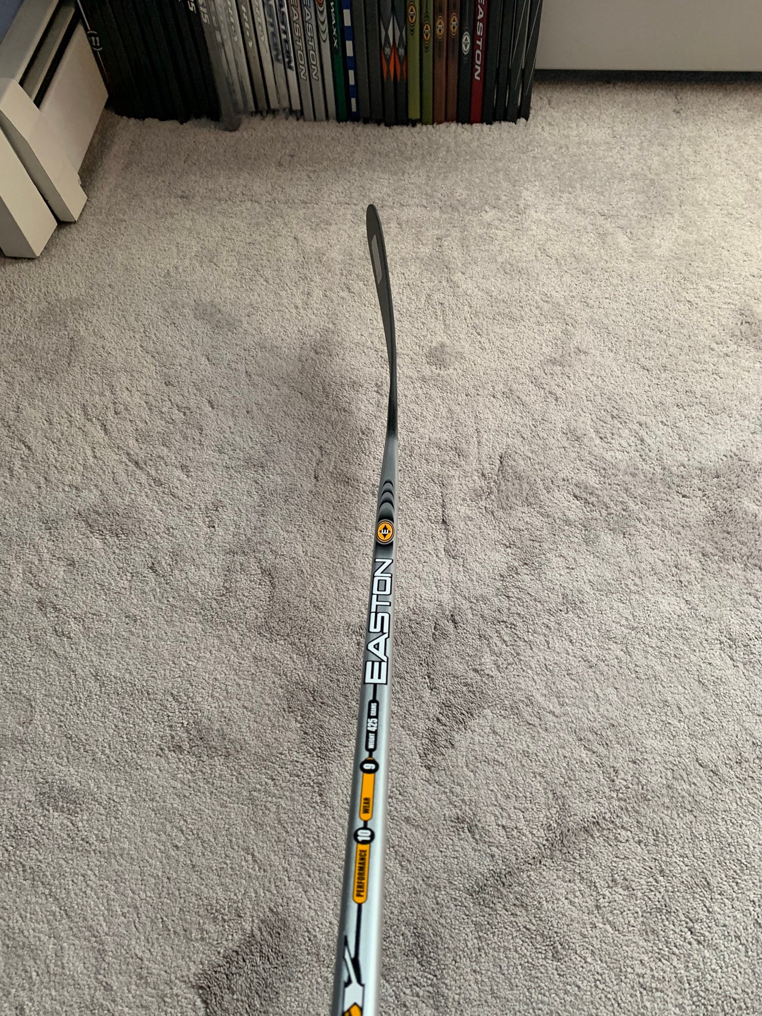 New Easton Synergy Grip Stick (Bauer 2022 Version) | SidelineSwap