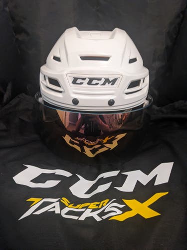 VGC Medium CCM Tacks 710 Pro Stock Helmet