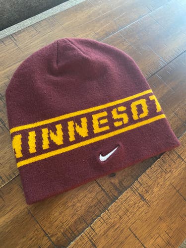 Minnesota Gophers Maroon-  One Size Fits All Adult Unisex Nike Winter Beanie