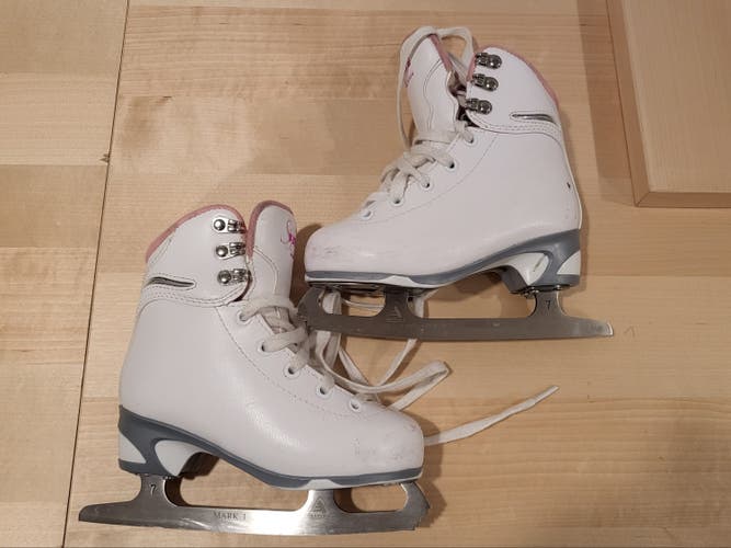 Used Jackson Figure Skates Size 11J