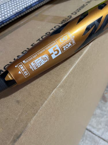 2022 Composite (-5) 28 oz 33" Zoa Bat