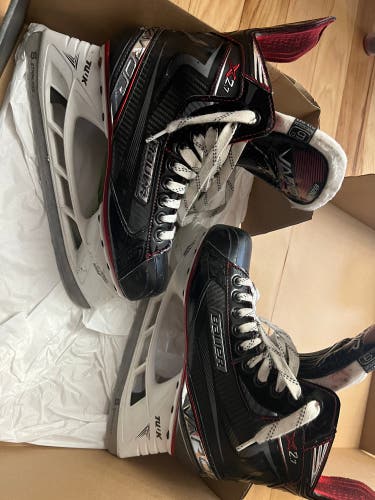 Used Bauer Regular Width Size 6 Vapor X2.7 Hockey Skates