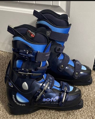 Rossignol Cockpit Soft 2 Ski Boots Mondo 23.5 / Womens 6.5 / Youth 5.5