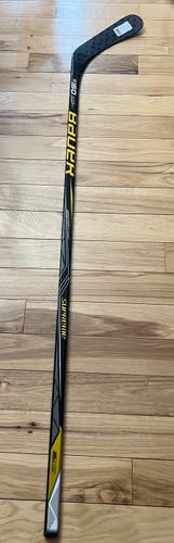 Junior Right Handed P92 Supreme S160 Hockey Stick