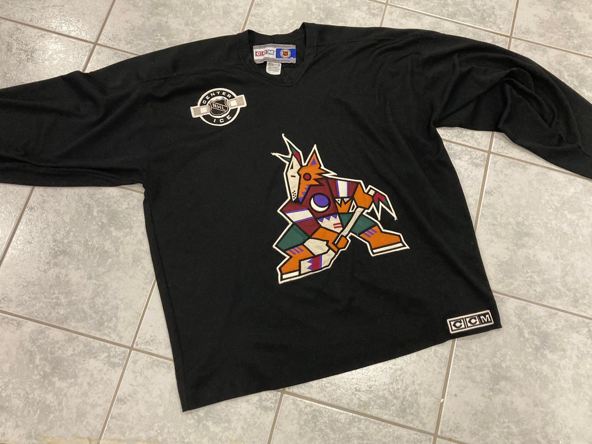 Vintage Phoenix Coyotes CCM NHL Hockey Jersey Stitched Mens M Arizona