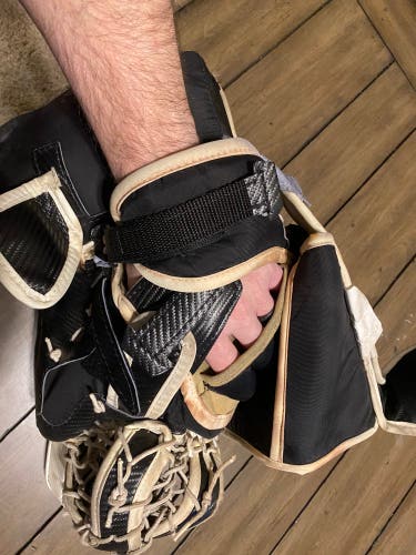 Brown Excel goalie glove