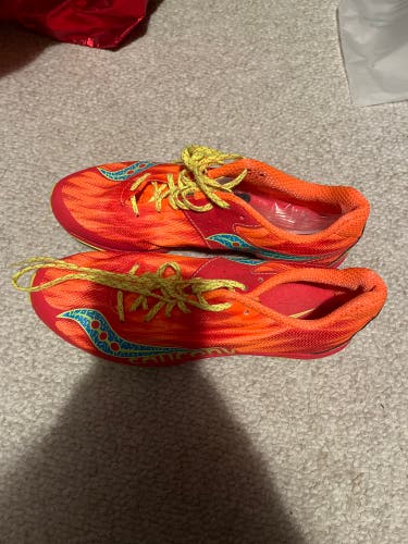 NEVER WORN! TRACK SHOES Unisex