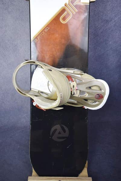 nitro cinema hybrid camber snowboard The 2026 Nitro Cinema Snowboard