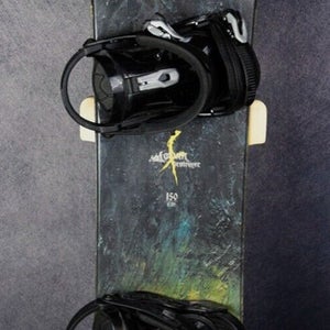 FORUM DESTROYER SNOWBOARD SIZE 150 CM WITH AVALANCHE LARGE BINDINGS