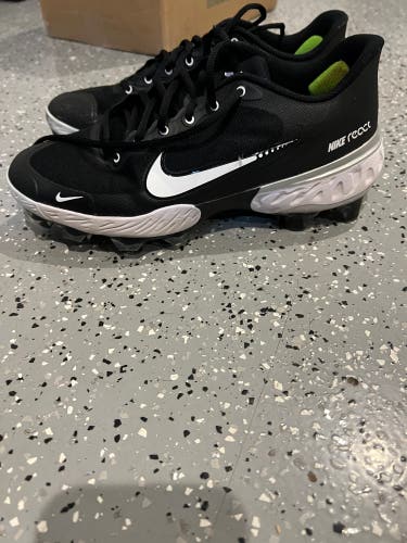 Used Size 10 (Women's 11) Nike Molded baseball Cleats alpha huarache elite 3