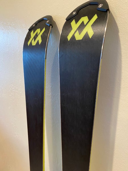 USED 2019 Volkl Racetiger World Cup SL Junior FIS Legal Race skis