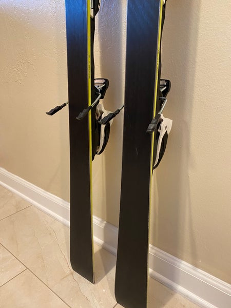 USED 2019 Volkl Racetiger World Cup SL Junior FIS Legal Race skis