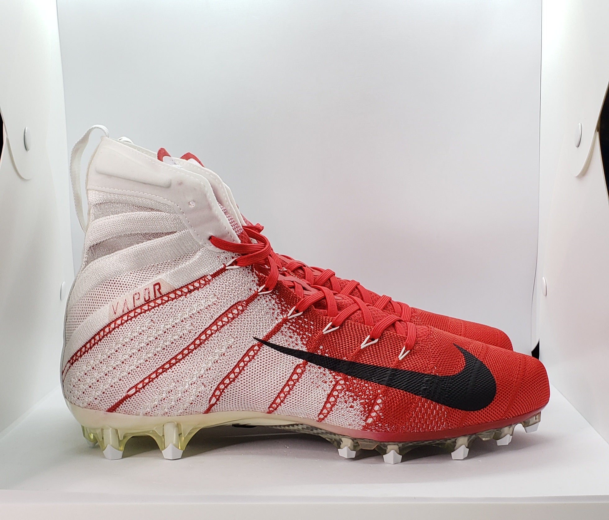 Nike Vapor Untouchable 3 Elite Football Cleats Red White AO3006-160 Men SZ  13.5