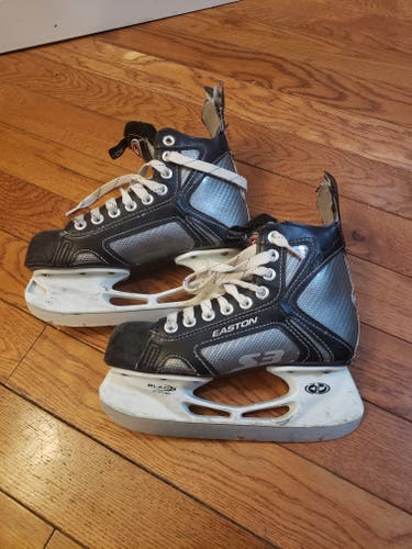 Junior Used Easton Stealth S3 Hockey Skates Size 3