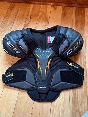 Used Senior Extra Large CCM Tacks 9080 Shoulder Pads