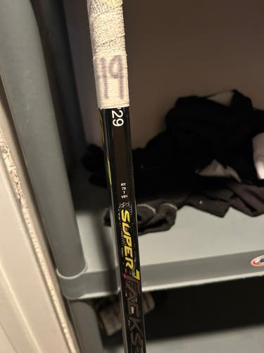 Senior Left Hand P29 Pro Stock Super Tacks AS3 Pro Hockey Stick