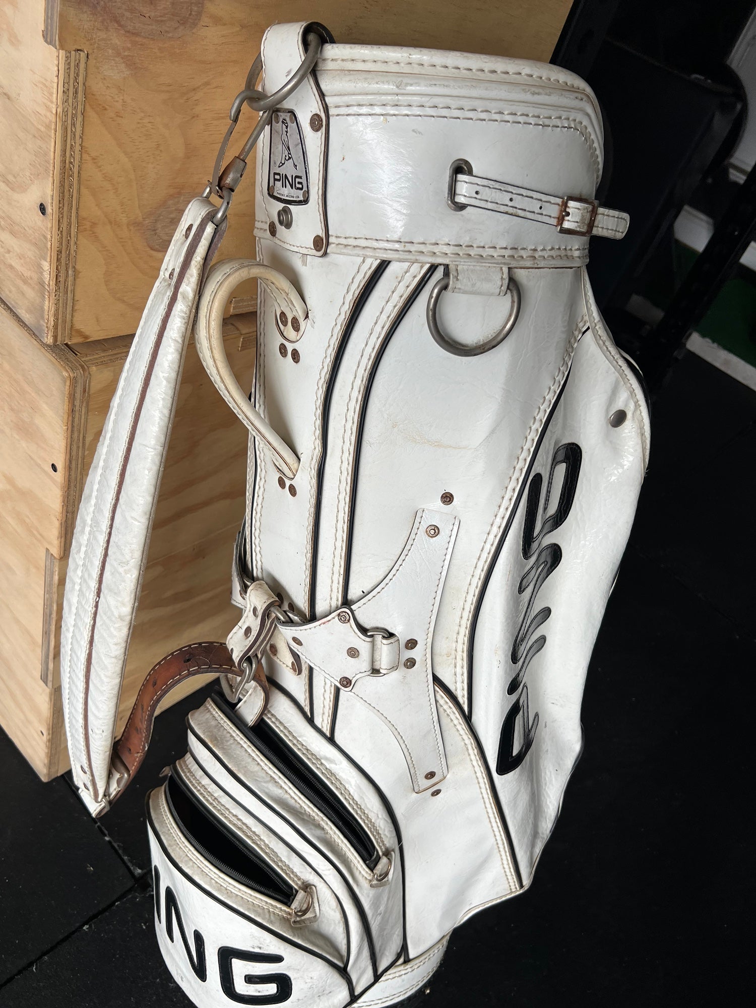 ping leather golf bag vintage