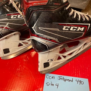 Used CCM Regular Width Size 4 JetSpeed FT490 Hockey Skates