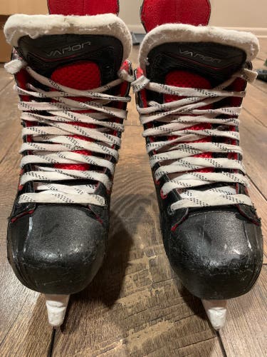 Used Bauer Regular Width Size 5 Vapor X600 Hockey Skates