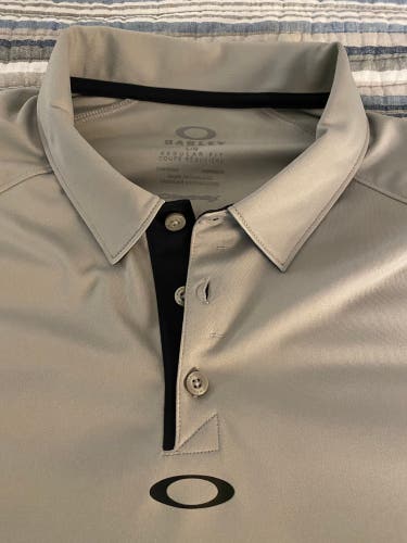 Topgolf Oakley Men’s Golf Shirt, Large, New, Without Tags