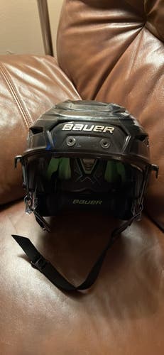 Used S/M Bauer Hyperlite Helmet Black