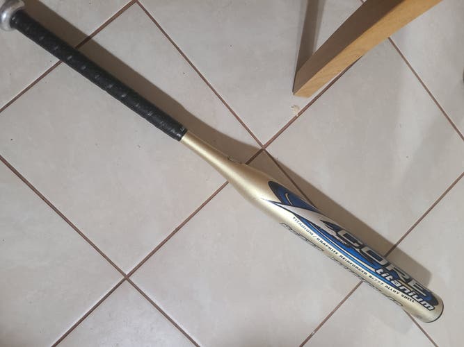 Used Easton Alloy connexion Sc777 Bat (-12) 21 oz 33"