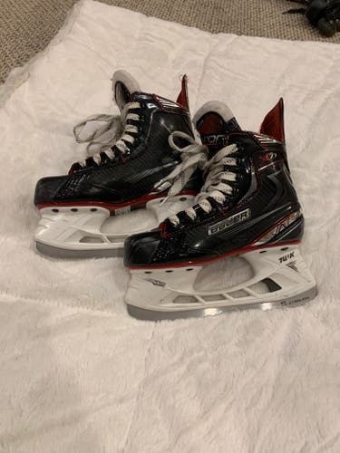 Junior Used Bauer Vapor X2.7 Hockey Skates Regular Width Size 1.5
