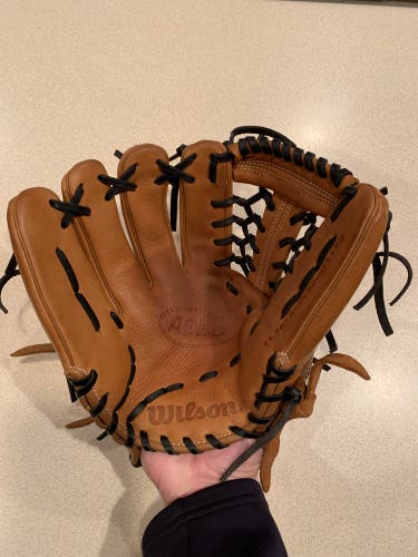 Outfield 11.75" A950 Baseball Glove