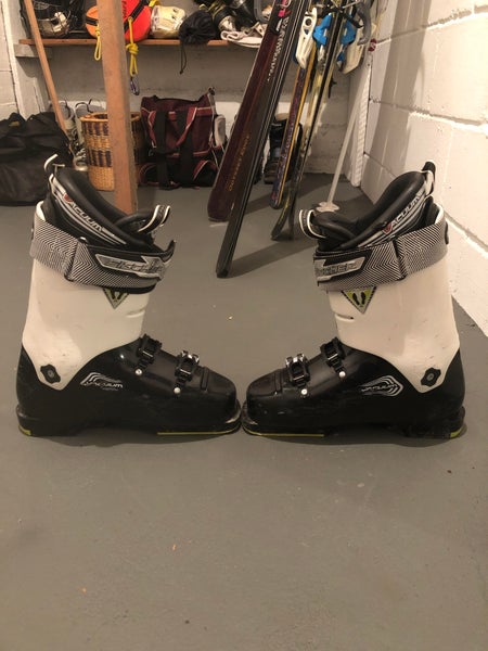 Used Men's Fischer All Mountain RC4 130 VACUUM Ski Boots Stiff Flex