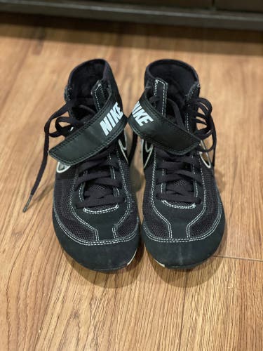 Used - Nike Speedsweep VII Wrestling Shoes (Youth Size 4Y)