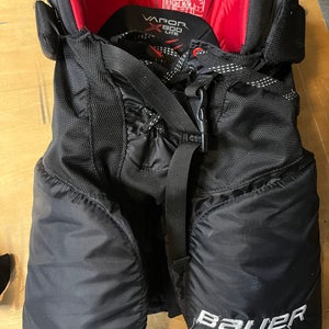 Used Medium Bauer  vapor x800 lite Hockey Pants