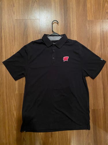 New Wisconsin Hockey Team Issued Under Armour Golf Polo Men’s Large Black