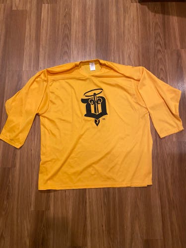 Dubuque Fighting Saints Official Team Issued Practice Jersey
