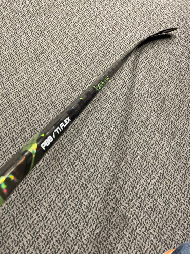 Bauer AG5NT P88 curve 77 flex left hand stick
