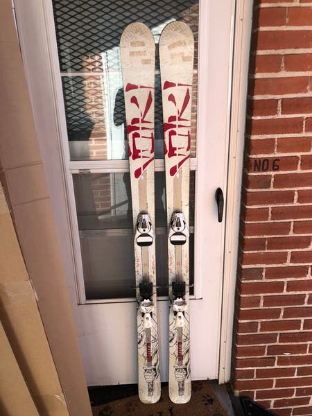 Volkl Mantra 177cm with Salomon STH12 Bindings | SidelineSwap