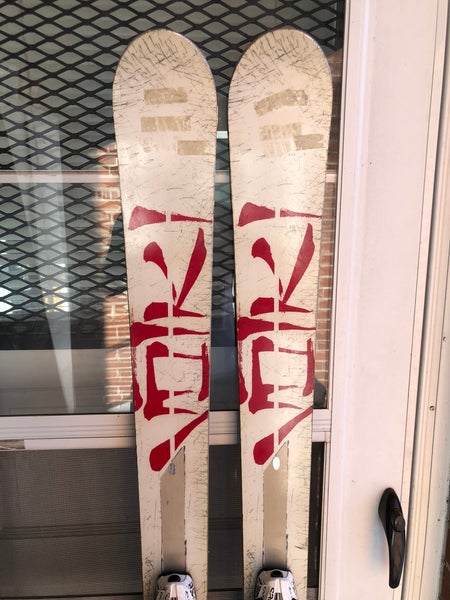 Volkl Mantra 177cm with Salomon STH12 Bindings | SidelineSwap